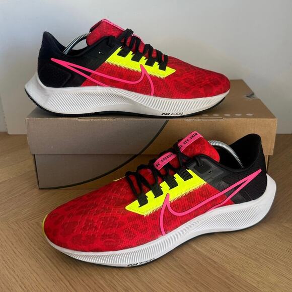 Nike Air Zoom Pegasus 38 LE ‘Chile Red’ Women Running Sneakers - SZ 9 - Picture 1 of 12